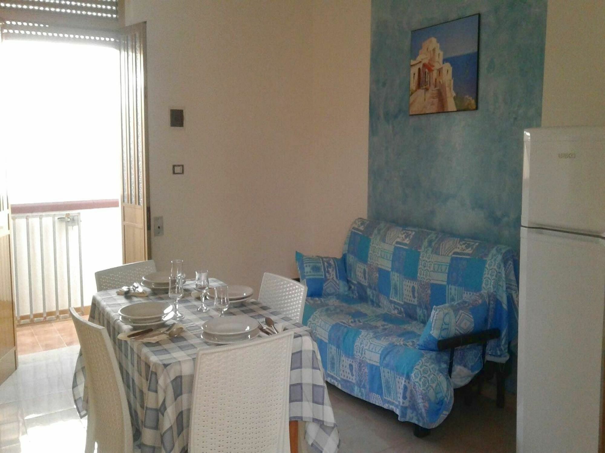Apartment With 2 Bedrooms In Torre Pali, With Enclosed Garden - 800 M Salve Bagian luar foto