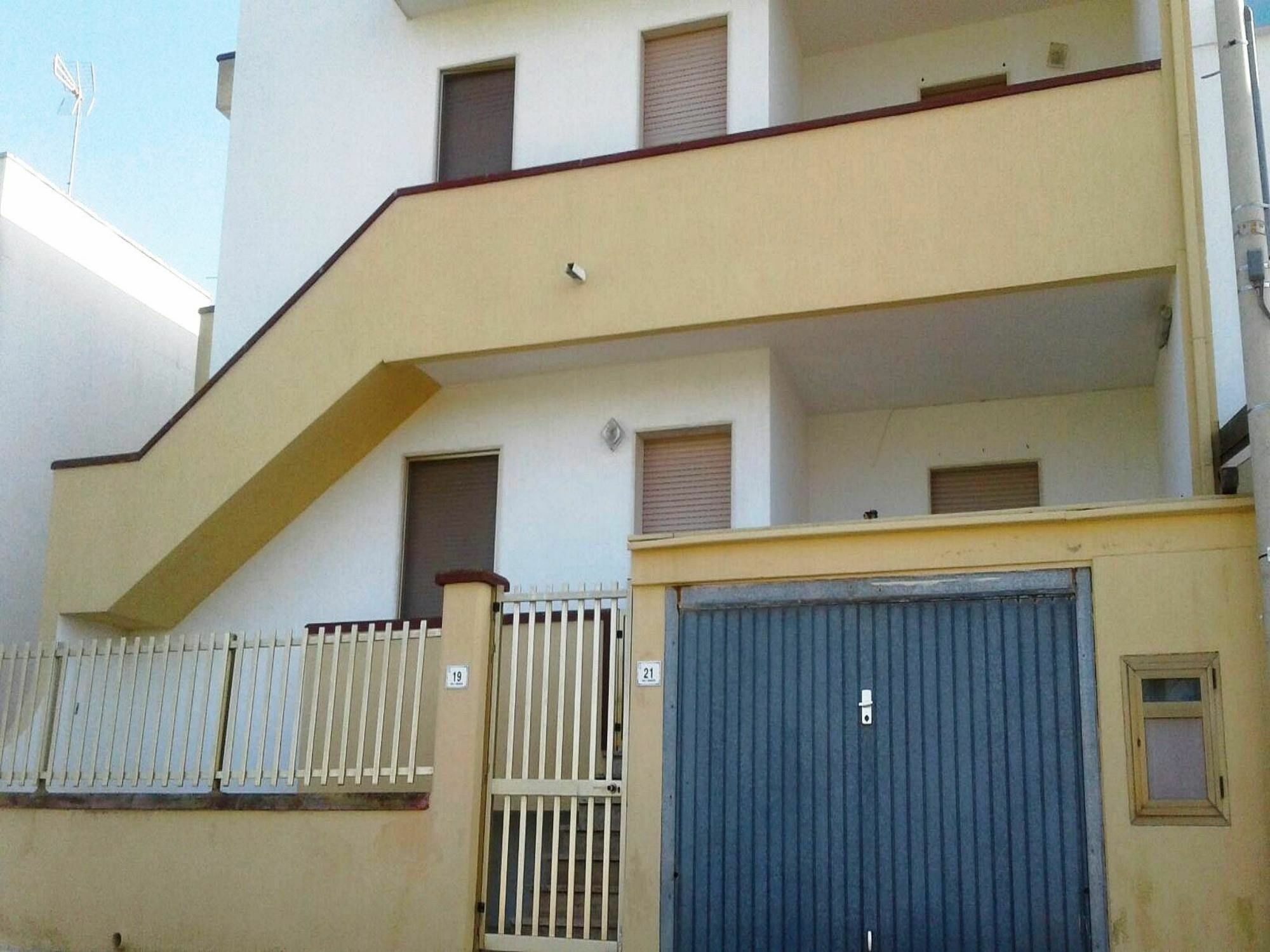 Apartment With 2 Bedrooms In Torre Pali, With Enclosed Garden - 800 M Salve Bagian luar foto